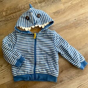 BABY BODEN 18/24 Shark Sherpa hoodie